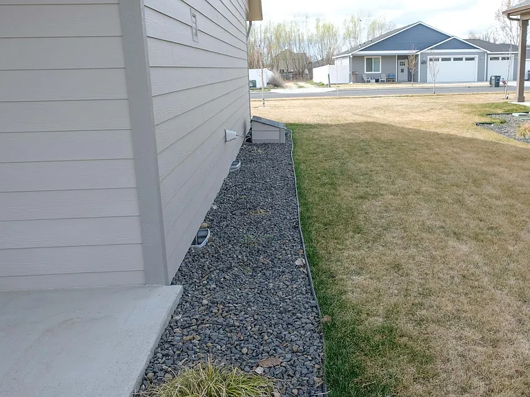 1133 S June Dr — Photo 46