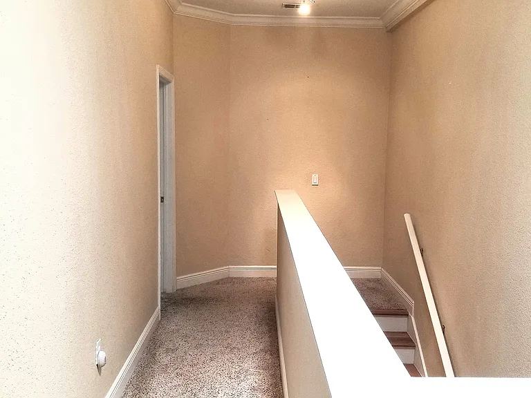 301 S Arrawana Ave #B — Photo 8