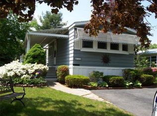 38 Contessa St, Springfield, MA 01119