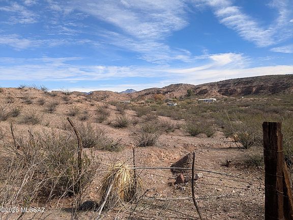 3rd image of La Canada Rd