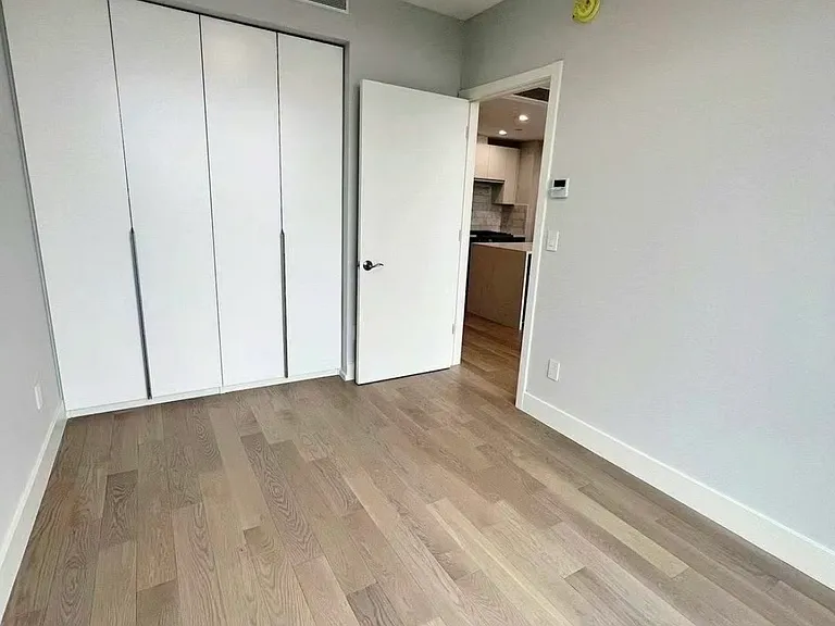 4415 College Point Blvd #3 — Photo 7