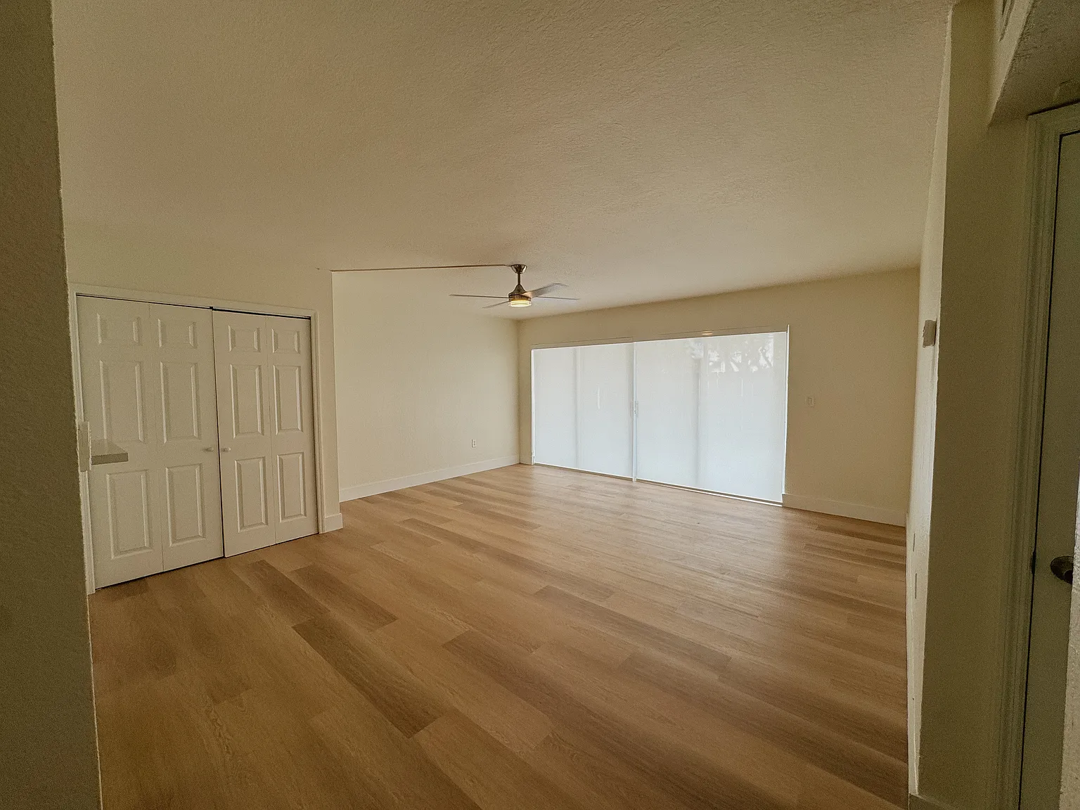 2 bed, 863 sqft, $2,600 — Photo 1