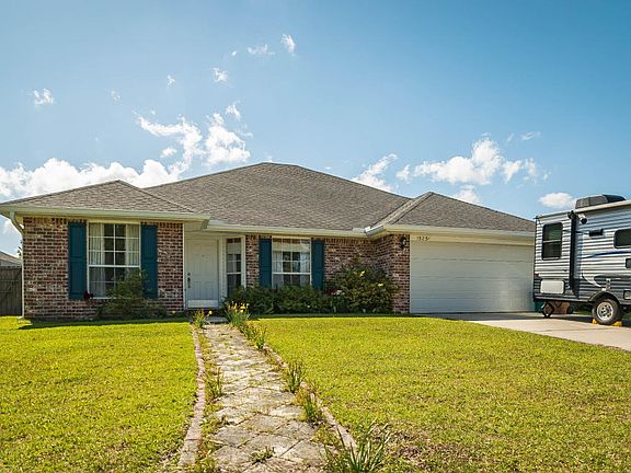 2nd image of 15251 Haversham Pl