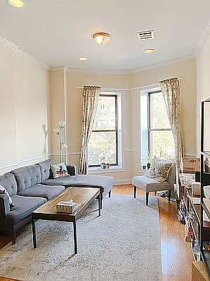 3rd image of 472 Lafayette Ave #3R