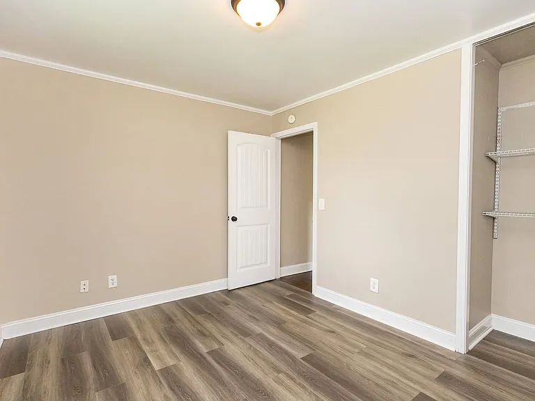 224 Beech St — Photo 11