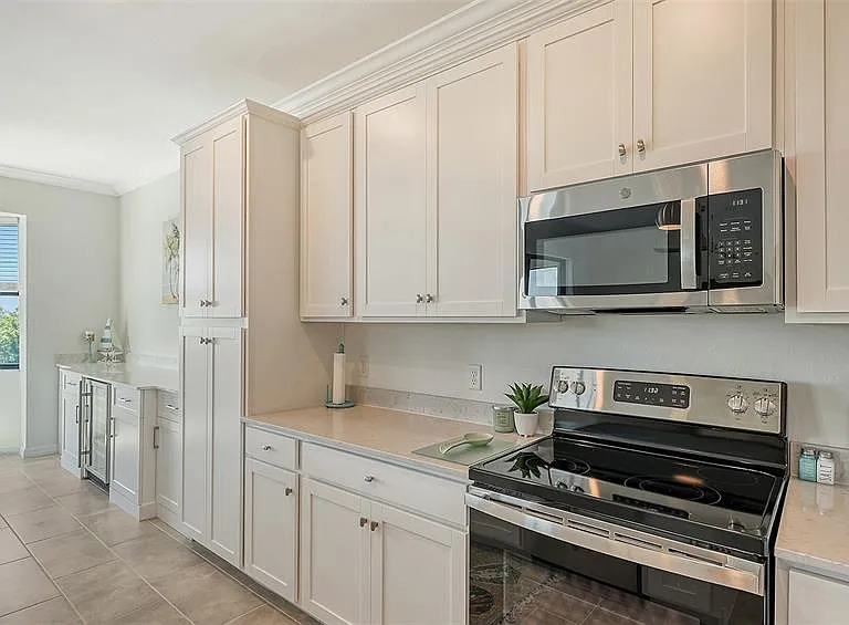 17902 Gawthrop Dr #402 — Photo 15