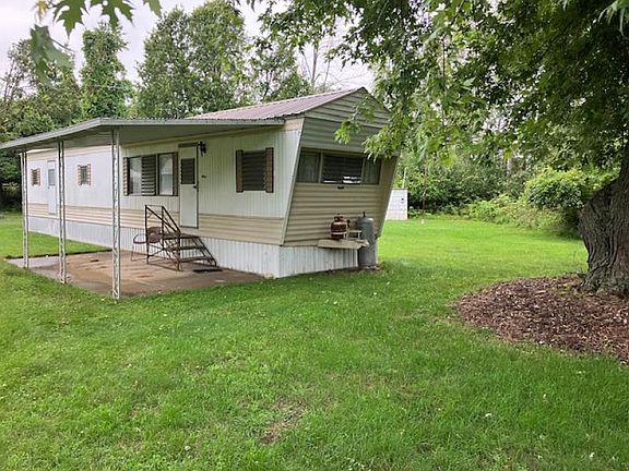 3rd image of 7381 Birch Dr