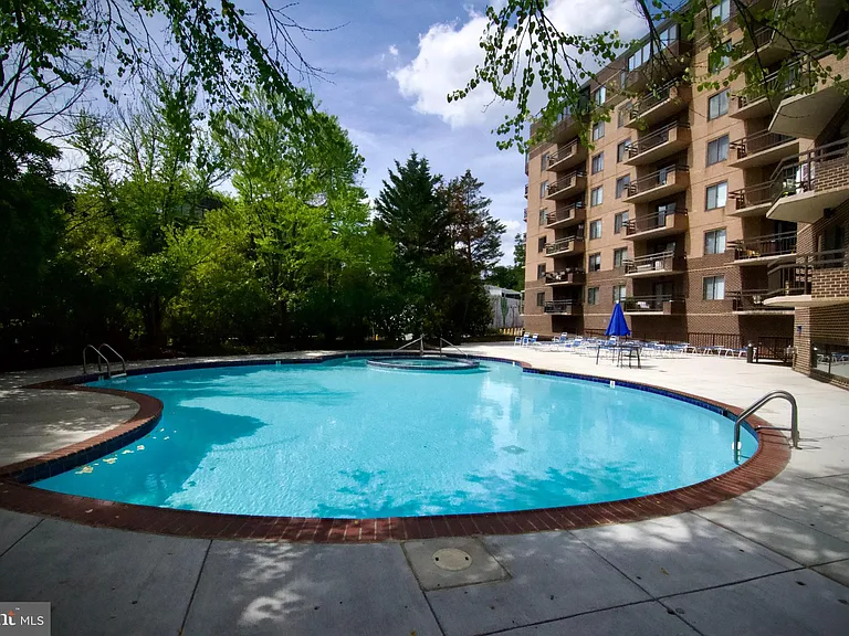 2111 Wisconsin Ave NW #108 — Photo 17