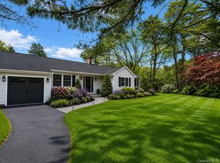 67 Chestnut St, Coram, NY 11727