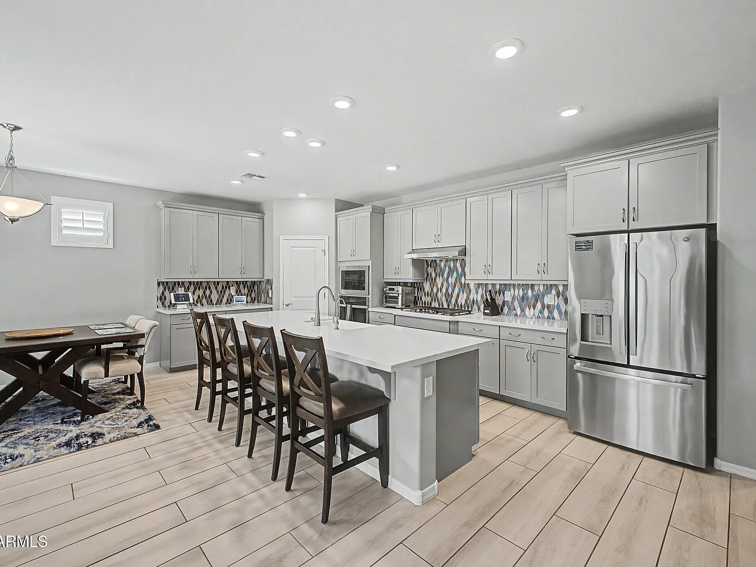 4 bed, 3.0 bath, 2201 sqft, $3,500 — Photo 4