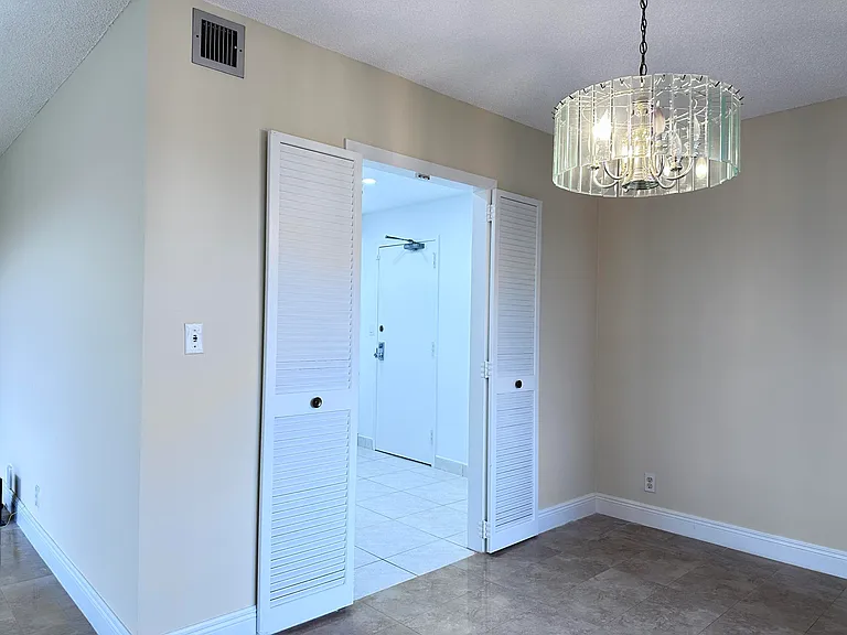 10777 W Sample Rd #714 — Photo 5