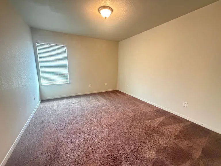 608 Olaf Dr — Photo 8