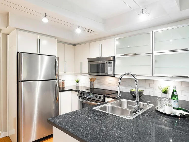39 Etruria St #2 — Photo 6