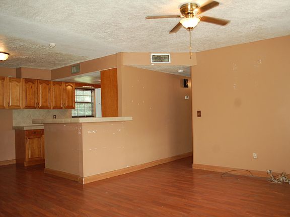 3rd image of 3260 SE 32nd Ct