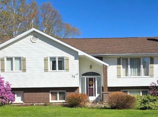 33 Carmichael Dr, Sydney River, NS B1S3K4