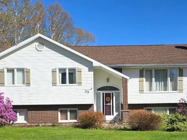 33 Carmichael Dr, Sydney River, NS B1S 3K4