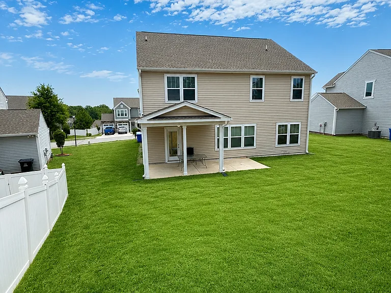 1704 Eagle View Dr — Photo 9