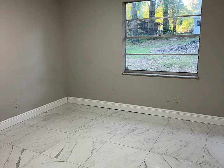 37253 Westview Ave — Photo 3