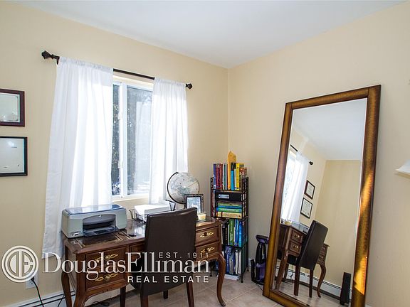 3rd image of 32 Ashland St