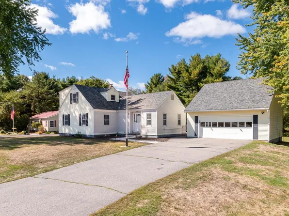 398 Old Lake Shore Road, Gilford, NH 03249