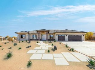 15492 Blackfoot Rd, Apple Valley, CA 92307