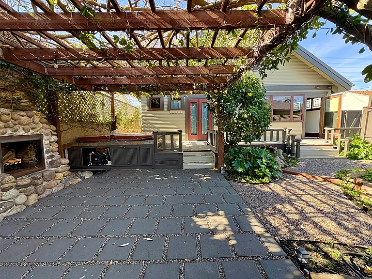 3306 Gibson Pl — Photo 37