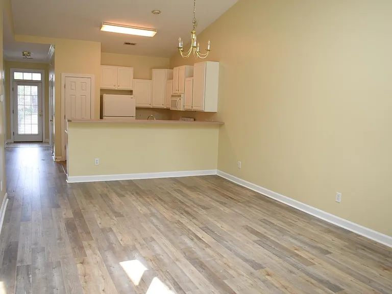 5006 Carleton Dr #66 — Photo 6