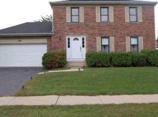 50 W End Rd, Roselle, IL 60172