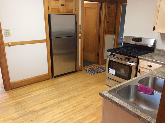 5th image of 2131 Gordon Ave Floor 2