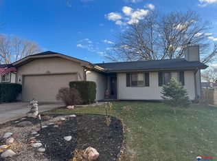 2221 W Plum St, Lincoln, NE 68522