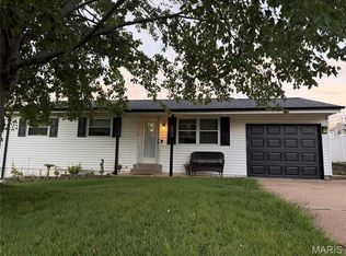 2270 Summit Dr, Arnold, MO 63010