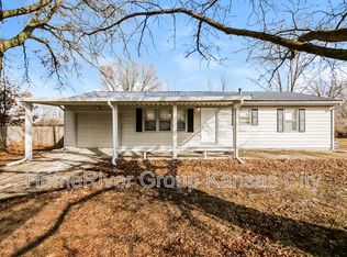416 Washington St, Buckner, MO 64016