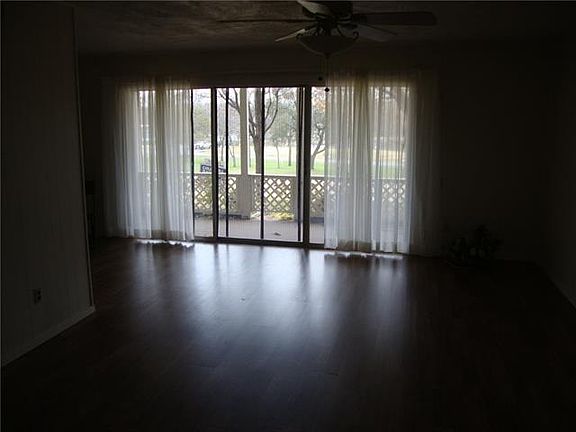 3rd image of 4211 Fairway Dr
