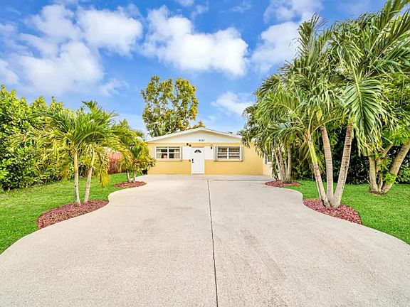 5th image of 4310 Applecrest Dr