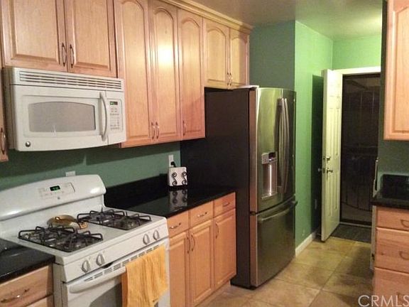 5th image of 1714 James Pl