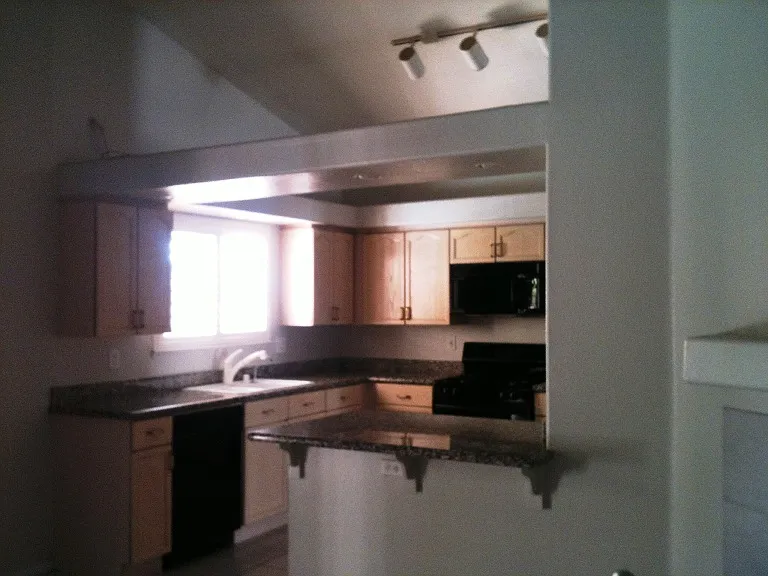 208 Highgate St — Photo 6