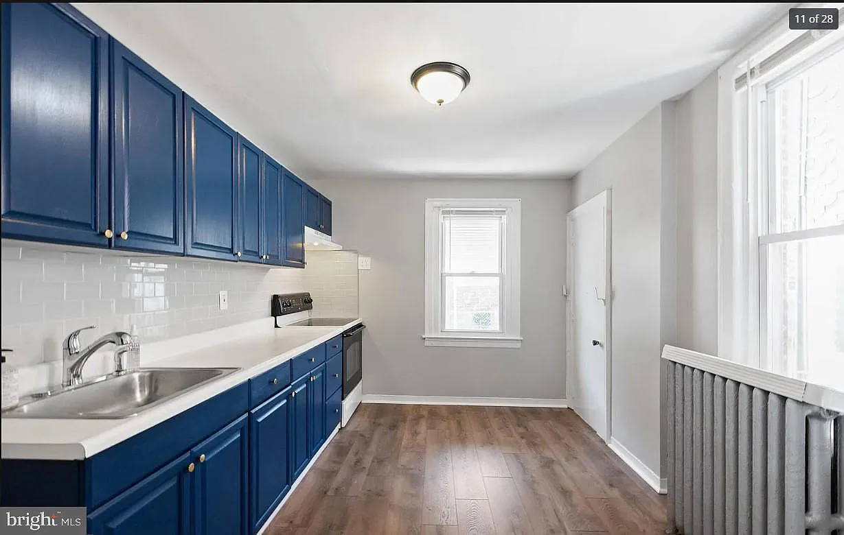 3 bed, 1.5 bath, 1430 sqft, $1,900 — Photo 4