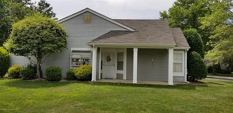 1st image of 1117A Thornbury Ln