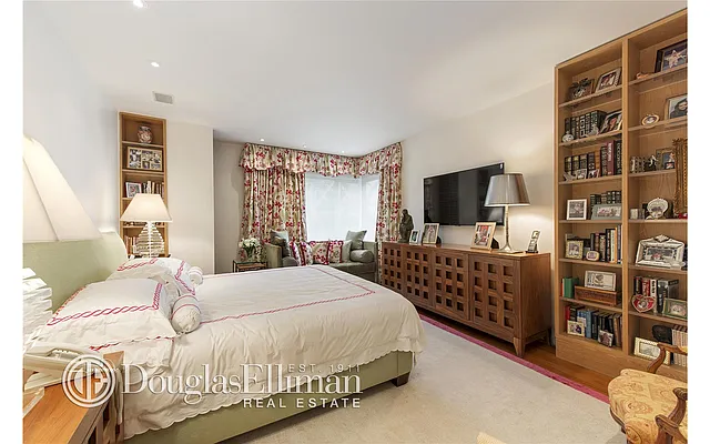 Sold by Douglas Elliman | media 17