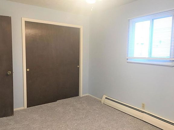 4th image of 605 Bradley Dr APT D