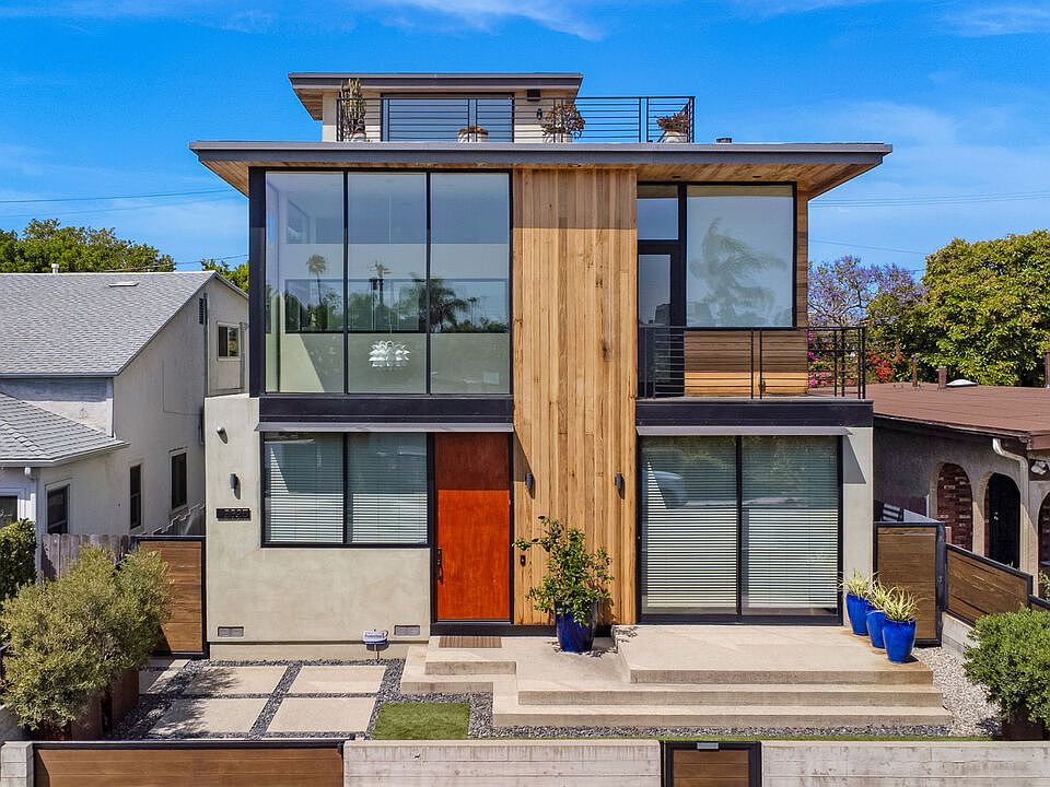 1st image of 2325 Cloy Ave