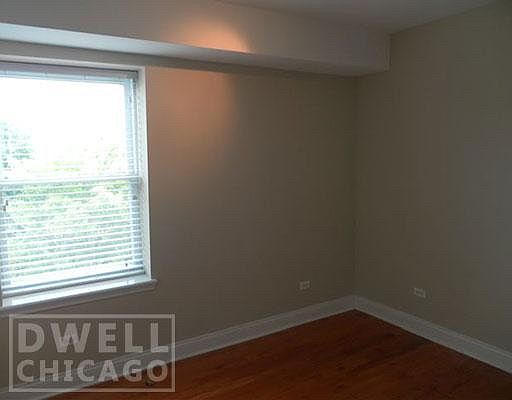 4th image of 6501 N Claremont Ave #23242