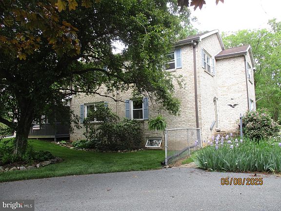 3rd image of 9 Montsera Rd