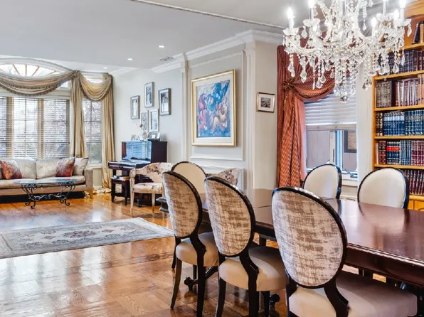 2307 Avenue S image 4 of 10