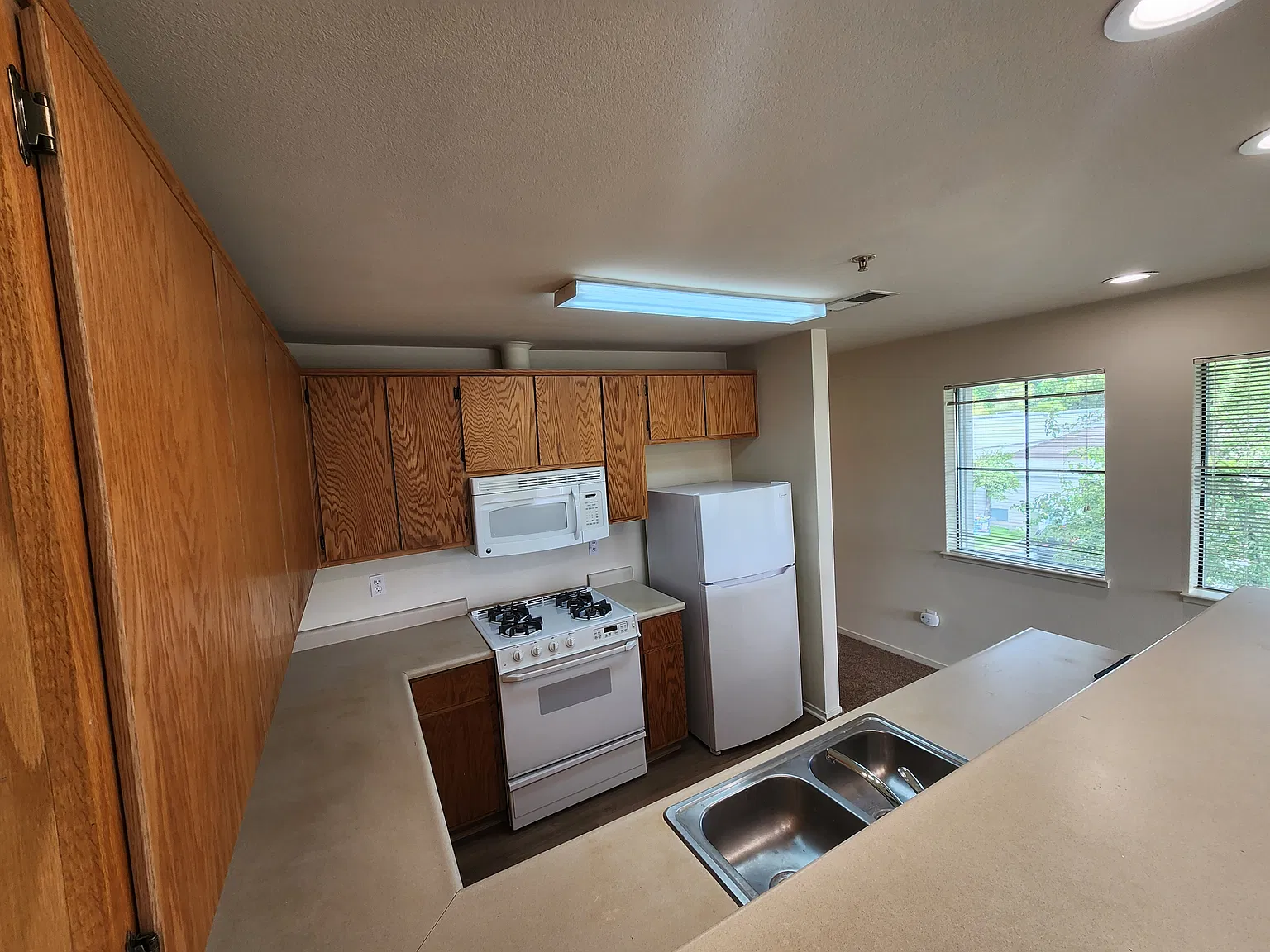 1 bed, 800 sqft, $1,925 — Photo 4