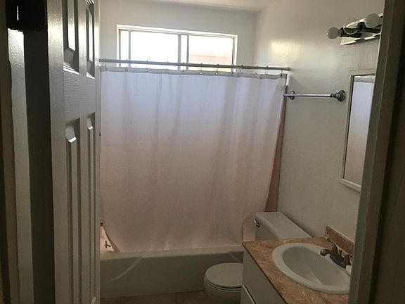 5th image of 1412 N Martel Ave #7