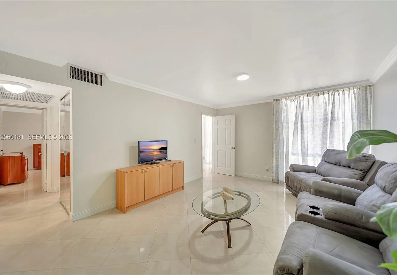 Avila South Condo — Photo 3