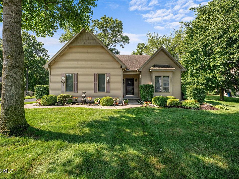 1st image of 8339 Sycamore Woods Ln