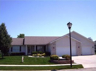 1362 W Masters Ln, Decatur, IL 62521