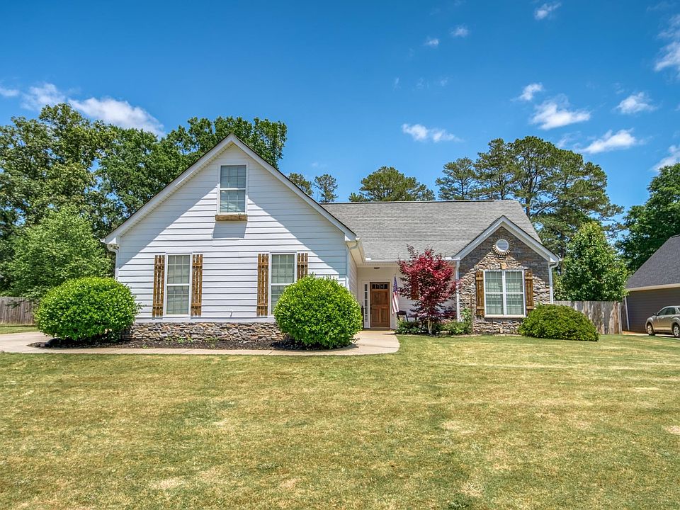 1st image of 1110 Whispering Lakes Dr